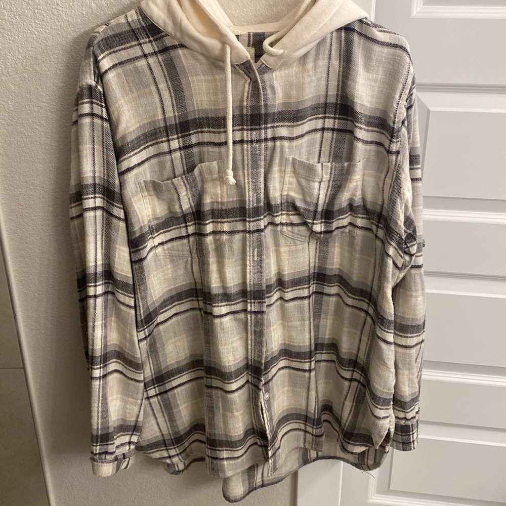 LIKE NEW AMERICAN EAGLE FLANNEL
